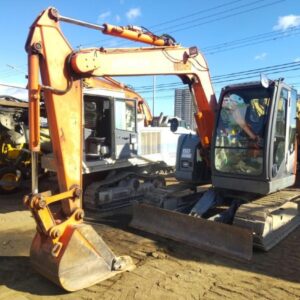 MÁY XÚC XÍCH SẮT HITACHI ZX75US-3